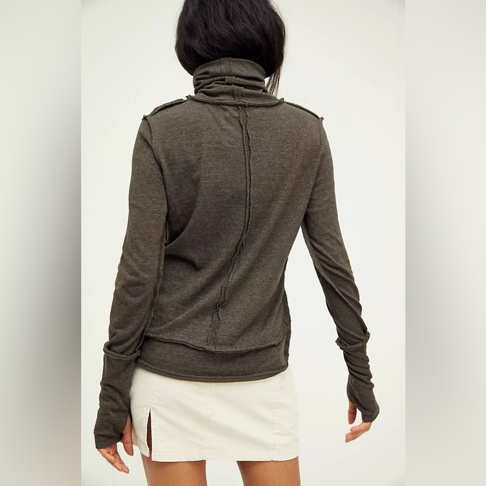 We The Free Sandstone layering top charcoal grey size S